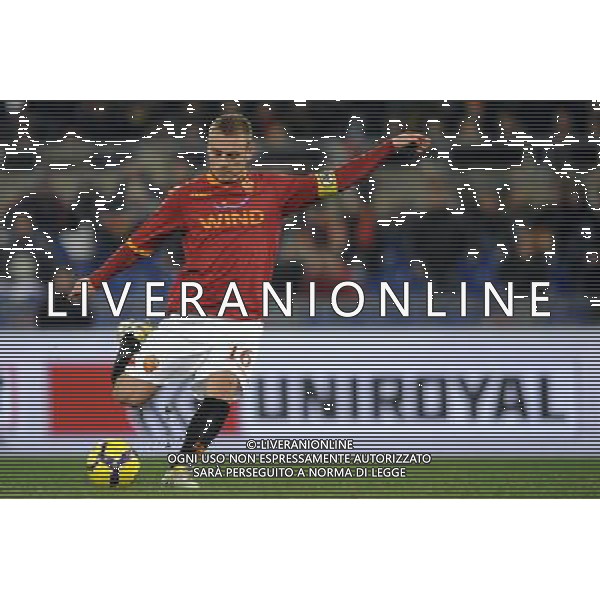 Roma - 26/01/2010 - Stadio Olimpico - TIM CUP 2009/2010 - Quarti di Finale - AS Roma vs Catania - nella foto: Daniele DE ROSSI ph. Corradetti / ©Aldo Liverani Sas