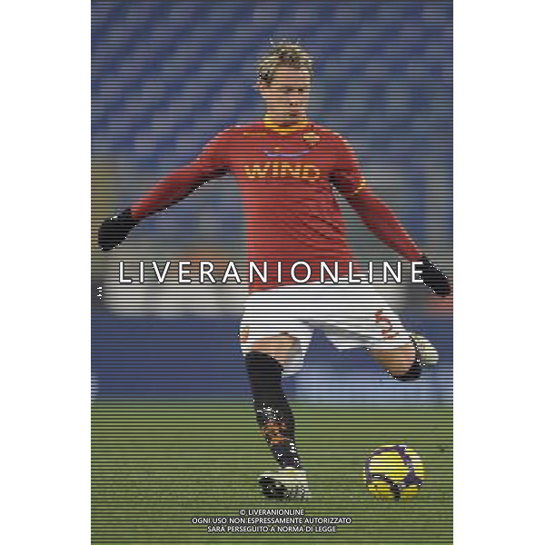 Roma - 26/01/2010 - Stadio Olimpico - TIM CUP 2009/2010 - Quarti di Finale - AS Roma vs Catania - nella foto: Philippe MEXES ph. Corradetti / ©Aldo Liverani Sas