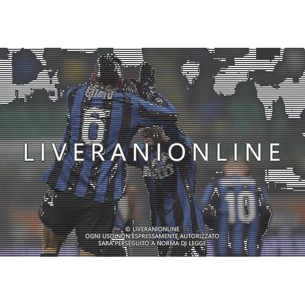 INTER - JUVENTUS COPPA ITALIA TIM CUP 28/01/2010 NELLA FOTO ESULTANZA DOPO IL GOL DEL PAREGGIO DI LUCIO DEL 1-1 ©LUZZANI/AGENZIA ALDO LIVERANI SAS