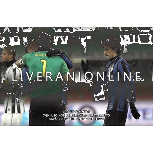 INTER - JUVENTUS COPPA ITALIA TIM CUP 28/01/2010 NELLA FOTO ABBRACCIO TRA GIANLUIGI buffon E DIEGO milito e JAVIER zanetti a fine gara ©LUZZANI/AGENZIA ALDO LIVERANI SAS