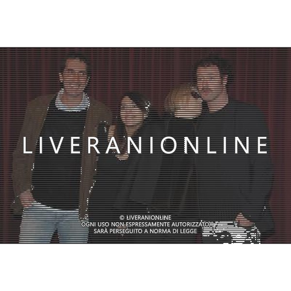 MILANO 1/2/2010 TEATRO MANZONI VIA MANZONI PHOTOCALL DELLO SPETTACOLO TEATRALE: \'DONA FLOR E I SUOI DUE MARITI\' REGIA E DRAMMATURGIA DI EMANUELA GIORDANO NELLA FOTO CATERINA MURINO, PAOLO CALABRESI, PIETRO SERMONTI ED EMANUELA GIORDANO FOTO ROMANO/AG ALDO LIVERANI