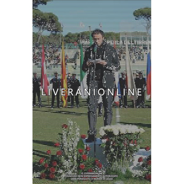 62ç Torneo Viareggio Cup World Football Tournament Coppa Carnevale-Gr.A Gir.1 Viareggio - 01.02.2010 Juventus-Legia Varsavia Nella Foto:GIAMPAOLO PAZZINI LEGGE IL GIURAMENTO /Ph.Vitez-Ag. Aldo Liverani