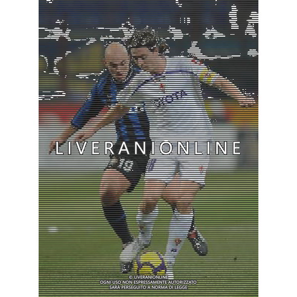 Coppa Italia TIM Cup 2009/2010 Semifinale Andata Milano - 03.02.2010 Inter-Fiorentina Nella Foto: RICCARDO MONTOLIVO-CAMBIASSO ESTEBAN /Ph.Vitez-Ag. Aldo Liverani