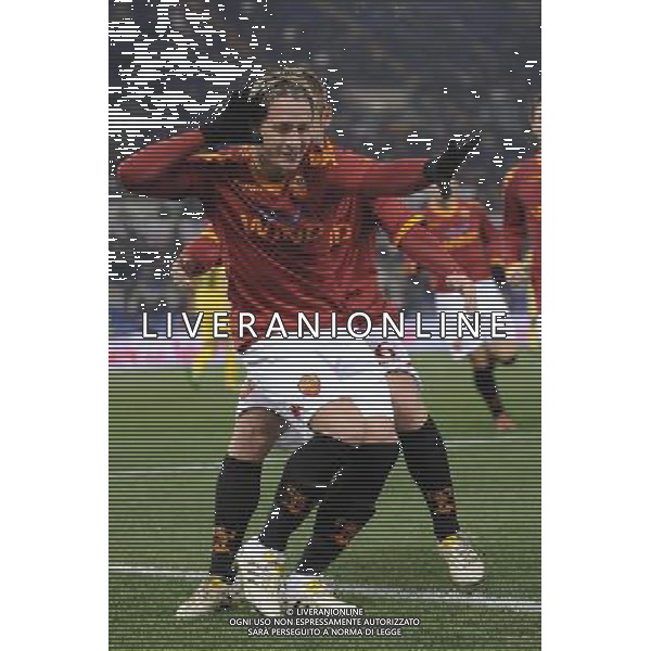 AS Roma vs Udinese 04/02/2010 semifinale di andata Coppa Italia TIM CUP 2009/2010 nella foto: l\'esultanza dopo il gol di Philippe Mexes ph. Corradetti /©Agenzia Aldo Liverani Sas