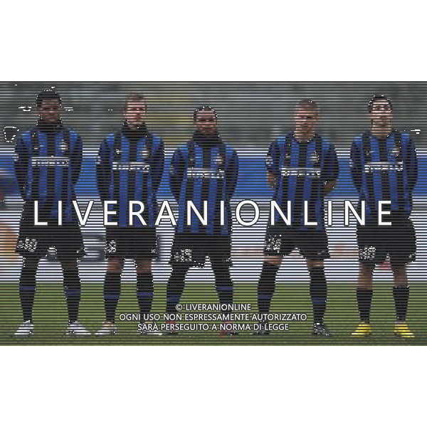 62¡ Torneo Viareggio Cup World Football Tournament Coppa Carnevale-Gr.A Gir.2 Viareggio - 05.02.2010 Inter-A.P.I.A. Leichhard Tiger Nella Foto:NWANKWO OBIORA-CARLSEN SEBASTIAN-OBI JOEL CHUKWUMA-TREMOLADA LUCA /Ph.Vitez-Ag. Aldo Liverani