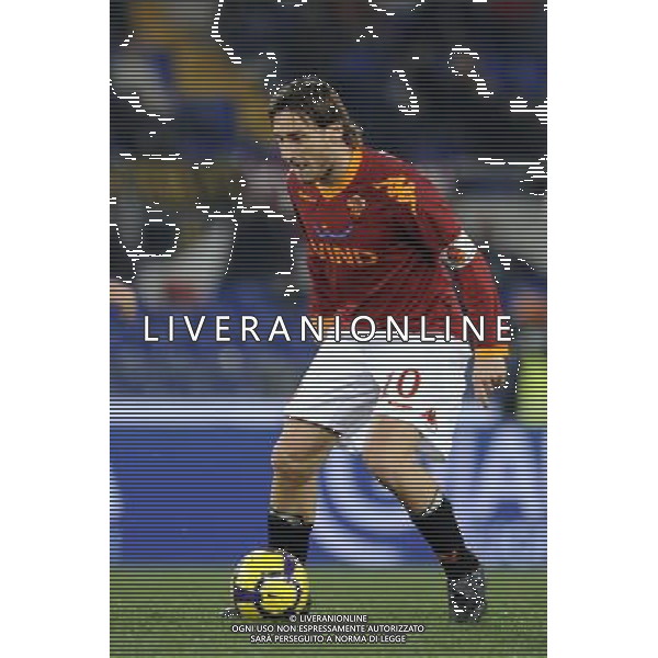 Roma - 04/02/2010 - Stadio Olimpico - TIM CUP 2009/2010 - semifinale di andata - AS Roma vs Udinese - nella foto: Francesco TOTTI ph. Corradetti / ©Aldo Liverani Sas