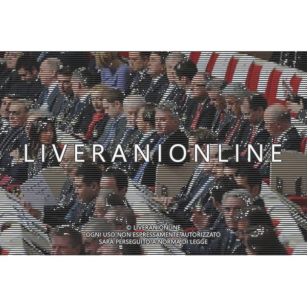 SORTEGGI DI QUALIFICAZIONE AGLI EUROPEI DI CALCIO UCRAINA-POLONIA 2012 - VARSAVIA SALA DEI CONGRESSI 07.02.2010 NELLA FOTO GUUS HIDDINK DRAWING SELECTION CHAMPIONSHIP GROUP IN FOOTBALL TO EURO 2012 UKRAINE POLAND ©ZOFIA SZUSTER / PRESSFOCUS / NEWSPIX.PL Newspix.pl/Agenzia Aldo Liverani Sas - ITALY ONLY - 