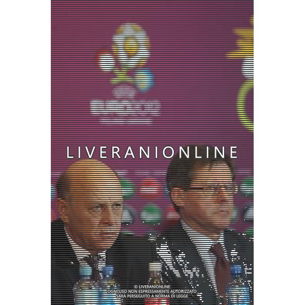 Poland Soccer Federacion President Grzegorz Lato (L) and Minister for Sport Adam Giersz (R) during a press conference after the UEFA EURO 2012 qualifying Draw Cremony in the Congress Hall of the Palace of Culture and Science in Warsaw, Poland, 7 February 2010. /Agenzia Aldo Liverani Sas - ITALY ONLY - VARSAVIA: SORTEGGI DI QUALIFICAZIONE AGLI EUROPEI DI CALCIO UCRAINA-POLONIA 2012