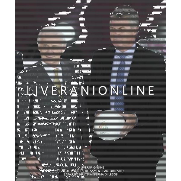 Republic of Ireland head coach Giovanni Trapattoni (L) and head coach Russia team Guus Hiddink (R), after the UEFA EURO 2012 qualifying Draw Cremony in the Congress Hall of the Palace of Culture and Science in Warsaw, Poland, 7 February 2010. /Agenzia Aldo Liverani Sas - ITALY ONLY - VARSAVIA: SORTEGGI DI QUALIFICAZIONE AGLI EUROPEI DI CALCIO UCRAINA-POLONIA 2012