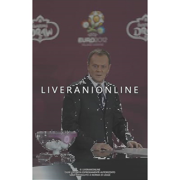 Polish Prime Minister Donald Tusk speaking at the opening the UEFA EURO 2012 qualifying Draw Cremony in the Congress Hall of the Palace of Culture and Science in Warsaw, Poland, 7 February 2010. 51 teams taking part in the Euro 2012 qualifications will create nine groups. Six of them will consist of six teams, and three of them – five. Winners and one team from the second place with the best achievements will advance to championships directly. The other eight teams classified on the second position in the group will set up four pairs. The EURO 2012 European soccer championship will kick off June 2012 in Poland and Ukraine. The opening match at the National Stadium in Warsaw will take place on 8 June. Eliminations will begin in September 2010 and will last until autumn 2011. /Agenzia Aldo Liverani Sas - ITALY ONLY - VARSAVIA: SORTEGGI DI QUALIFICAZIONE AGLI EUROPEI DI CALCIO UCRAINA-POLONIA 2012