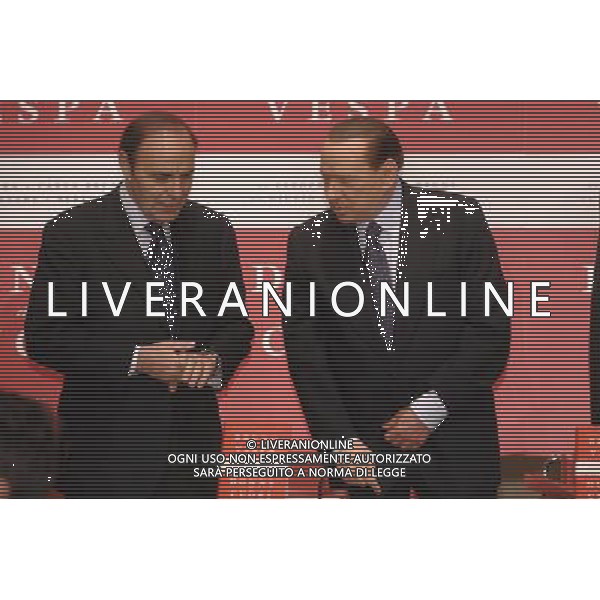 ROMA, 10 FEBBRAIO 2010 PRESENTAZIONE DEL LIBRO: DONNE DI CUORI DI B. VESPA NELLA FOTO: BRUNO VESPA - SILVIO BERLUSCONI ©AGENZIA ALDO LIVERANI SAS