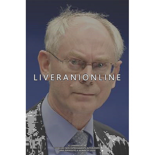European Council President Herman Van Rompuy during a media conference after an EU summit in Brussels, Belgium on 2010-02-11 © by Wiktor Dabkowski /Agenzia Aldo Liverani Sas - ITALY ONLY - BRUXELLES: Summit della commissione europea sulla crisi economica e finanziaria dell\'europa