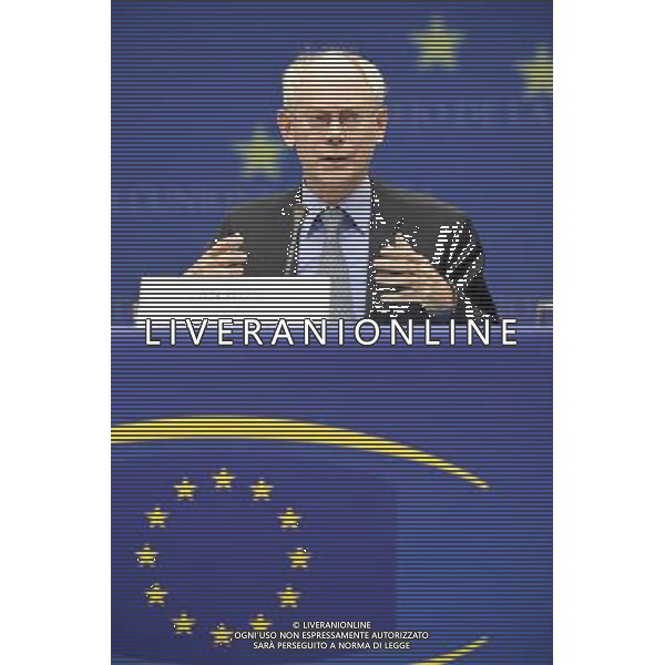 European Council President Herman Van Rompuy during a media conference after an EU summit in Brussels, Belgium on 2010-02-11 © by Wiktor Dabkowski /Agenzia Aldo Liverani Sas - ITALY ONLY - BRUXELLES: Summit della commissione europea sulla crisi economica e finanziaria dell\'europa