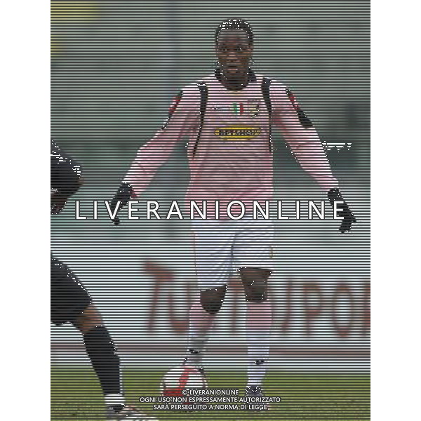 62¡ Torneo Viareggio Cup World Football Tournament Coppa Carnevale Quarti Viareggio - 11.02.2010 Atalanta-Palermo Nella Foto:MBAKOGU JERRY /Ph.Vitez-Ag. Aldo Liverani