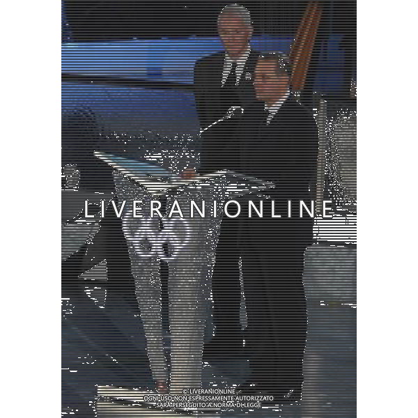 (100212) -- VANCOUVER, Feb. 12, 2010 -- Jacques Rogge (R), President of the International Olympic Committee (IOC), delivers a speech during the opening ceremony for the 2010 Winter Olympic Games is staged inside the BC Place stadium in Vancouver, Canada on Feb. 12, 2010. Xu Jiajun) (hy) /Agenzia Aldo Liverani Sas - ITALY ONLY - Conferenza Stampa del presidente del Cio, Jacques Rogge, durante la cerimonia d\'apertura dei XXI Giochi Olimpici Invernali alle Olimpiadi di Vancouver 2010 - CANADA
