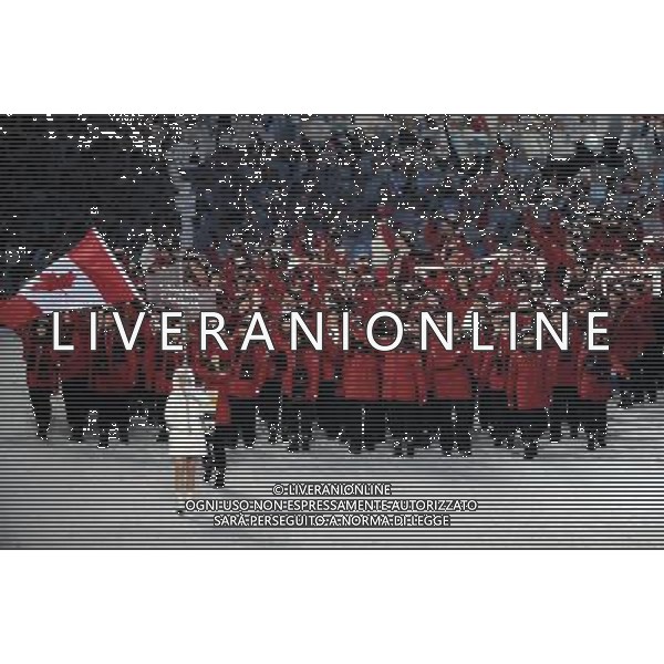 (100212) -- VANCOUVER, Feb. 12, 2010 -- Members of the Canadian delegation parade into the stadium during the opening ceremony for the 2010 Winter Olympic Games inside the BC Place stadium in Vancouver, Canada, on Feb. 12, 2010. Shen Hong) (hy) /Agenzia Aldo Liverani Sas - ITALY ONLY - CERIMONIA D\'APERTURA DEI XXI GIOCHI OLIMPICI INVERNALI OLIMPIADI DI VANCOUVER 2010 - CANADA