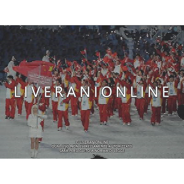 (100212) -- VANCOUVER, Feb. 12, 2010 -- Members of the Chinese delegation parade into the stadium during the opening ceremony for the 2010 Winter Olympic Games inside the BC Place stadium in Vancouver, Canada, on Feb. 12, 2010. Shen Hong) (hy) /Agenzia Aldo Liverani Sas - ITALY ONLY - CERIMONIA D\'APERTURA DEI XXI GIOCHI OLIMPICI INVERNALI OLIMPIADI DI VANCOUVER 2010 - CANADA