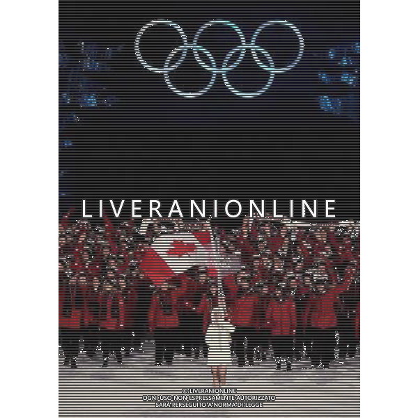 (100212) -- VANCOUVER, Feb. 12, 2010 -- Members of the Canadian delegation parade into the stadium during the opening ceremony for the 2010 Winter Olympic Games inside the BC Place stadium in Vancouver, Canada on Feb. 12, 2010. Yang Lei) (hy) /Agenzia Aldo Liverani Sas - ITALY ONLY - CERIMONIA D\'APERTURA DEI XXI GIOCHI OLIMPICI INVERNALI OLIMPIADI DI VANCOUVER 2010 - CANADA