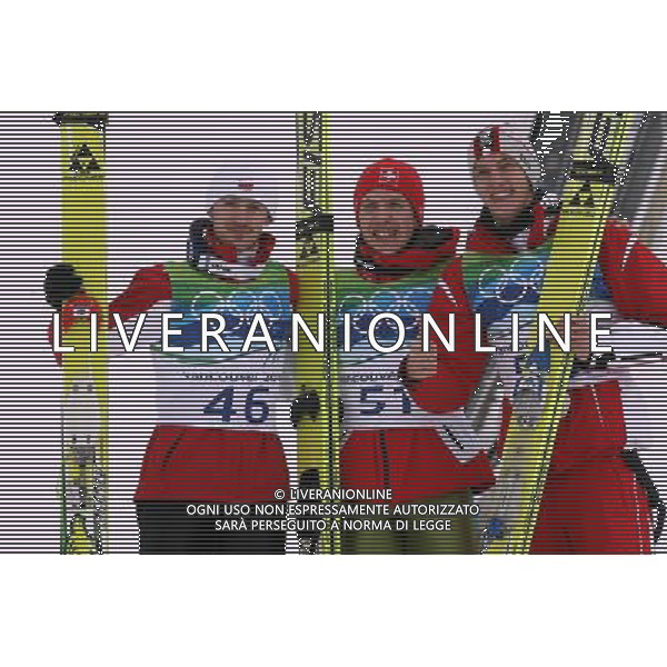 21mi GIOCHI OLIMPICI DI VANCOUVER ( CANADA) specialita\' ski jumping ( salto con gli sci) nella foto: ADAM MALYSZ ( Polonia) - medaglia argento; SIMON AMMANN ( Svizzera) - medaglia oro; GREGOR SCHLIERENZAUER ( Austria) - medaglia bronzo © JERZY KLESZCZ / NEWSPIX.PL - Ag. Aldo Liverani sas ITALY ONLY 