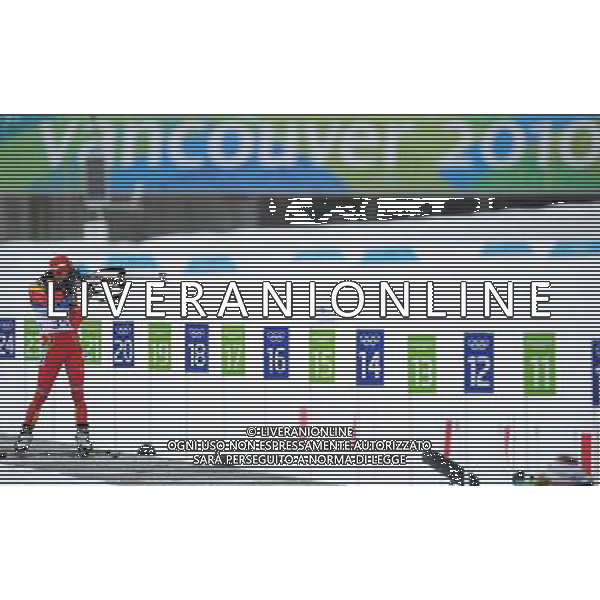 (100213) -- WHISTLER, Feb. 13, 2010 -- Liu Xianying of China shoots in the women\'s 7.5 km sprint of Biathlon at the 2010 Winter Olympic Games in Whistler, Canada, on Feb. 13, 2010. Liu ranked 51st. Xu Jiajun) (hy) /Agenzia Aldo Liverani Sas - ITALY ONLY - 21mi GIOCHI OLIMPICI INVERNALI OLIMPIADI DI VANCOUVER 2010 (CANADA)