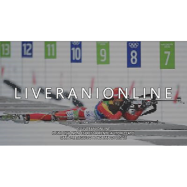 (100213) -- WHISTLER, Feb. 13, 2010 -- Liu Xianying of China shoots in the women\'s 7.5 km sprint of Biathlon at the 2010 Winter Olympic Games in Whistler, Canada, on Feb. 13, 2010. Liu ranked 51st. Chen Kai) (hy) /Agenzia Aldo Liverani Sas - ITALY ONLY - 21mi GIOCHI OLIMPICI INVERNALI OLIMPIADI DI VANCOUVER 2010 (CANADA)