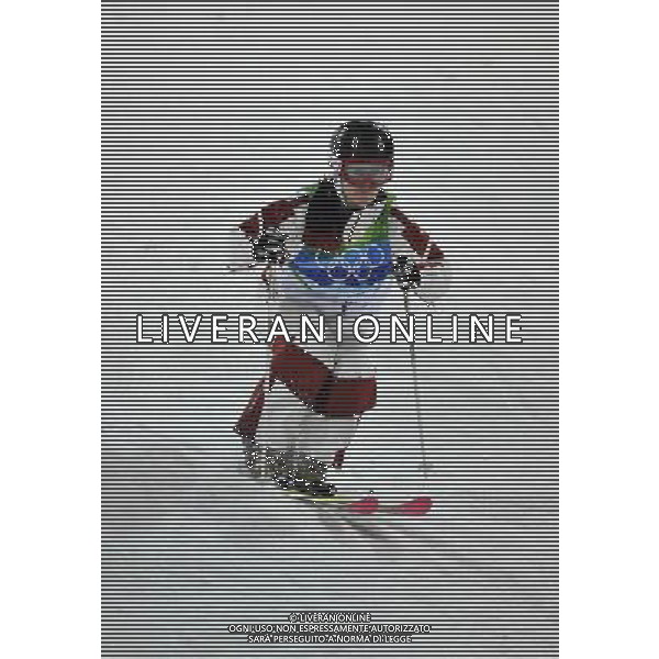 (100213) -- VANCOUVER, Feb. 13, 2010 -- Canada\'s Jennifer Heil competes during the women\'s moguls final of freestyle skiing at the 2010 Olympic Winter Games at Cypress Mountain, north of Vancouver, Canada, Feb. 13, 2010. Jennifer Heil won a silver medal. Wu Wei) /Agenzia Aldo Liverani Sas - ITALY ONLY - 21mi GIOCHI OLIMPICI INVERNALI OLIMPIADI DI VANCOUVER 2010 (CANADA)