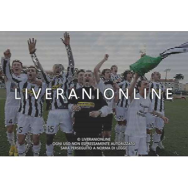62Á Torneo Viareggio Cup World Football Tournament Coppa Carnevale Finale Viareggio - 15.02.2010 Juventus-Empoli Nella Foto:L\'ESULTANZA FINALE DELLA JUVENTUS /Ph.Vitez-Ag. Aldo Liverani