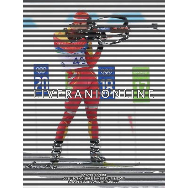(100214) -- WHISTLER, Feb. 14, 2010 () -- China\'s Zhang Chengye shoots during the men\'s 10km sprint final of biathlon at the 2010 Olympic Winter Games in Whistler Olympic Park, Canada, Feb. 14, 2010. Zhang ranked 32nd. (/Chen Kai) (hy) /Agenzia Aldo Liverani Sas - ITALY ONLY - GIOCHI OLIMPICI INVERNALI - OLIMPIADI VANCOUVER 2010 CANADA