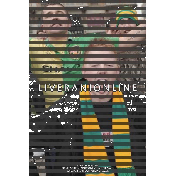 MILANO 16/2/2010 TIFOSI DEL MANCHESTER UNITED IN PIAZZA DUOMO, PRIMA DELLA PARTITA DI COPPA CAMPIONI CONTRO IL MILAN CALCIO FOTO ROMANO/AG ALDO LIVERANI