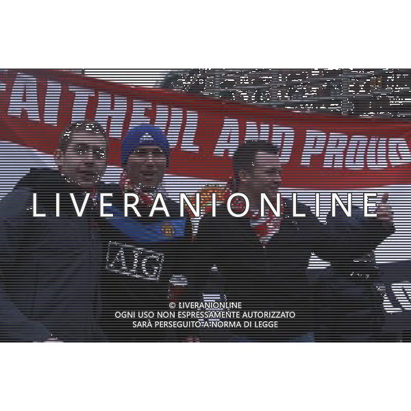 Milano - Piazza Duomo Tifosi del Manchester United attendono il grande match di Coppa Campioni contro il Milan foto Antonio Sorano - Ag. Aldo Liverani sas