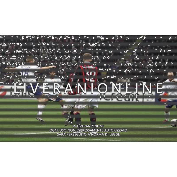 Champions League 2009/2010 Ottavi di Finale Milano - 16.02.2010 Milan-Manchester United Nella Foto: il gol di scholes /luzzani-Ag. Aldo Liverani