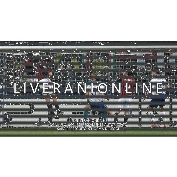 Champions League 2009/2010 Ottavi di Finale Milano - 16.02.2010 Milan-Manchester United Nella Foto:OCCASIONE MILAN THIAGO SILVA E NESTA SI OSTACOLANO /Ph.Vitez-Ag. Aldo Liverani