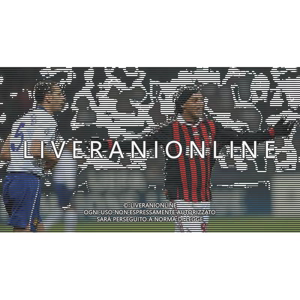 Champions League 2009/2010 Ottavi di Finale Milano - 16.02.2010 Milan-Manchester United Nella Foto:RONALDINHO-FERDINAND /Ph.Vitez-Ag. Aldo Liverani