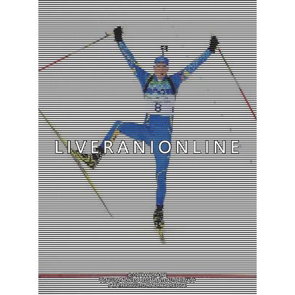 (100216) -- WHISTLER, Feb. 16, 2010 () -- Sweden\'s Bjorn Ferry crosses the finish line during the men\'s 12.5km pursuit of biathlon at the 2010 Winter Olympic Games in Whistler Olympic Park, Canada, Feb. 16, 2010. Bjorn Ferry won the gold medal of the event. (/Chen Kai) /Agenzia Aldo Liverani Sas - ITALY ONLY - 21mi GIOCHI OLIMPICI INVERNALI OLIMPIADI DI VANCOUVER 2010 (CANADA)