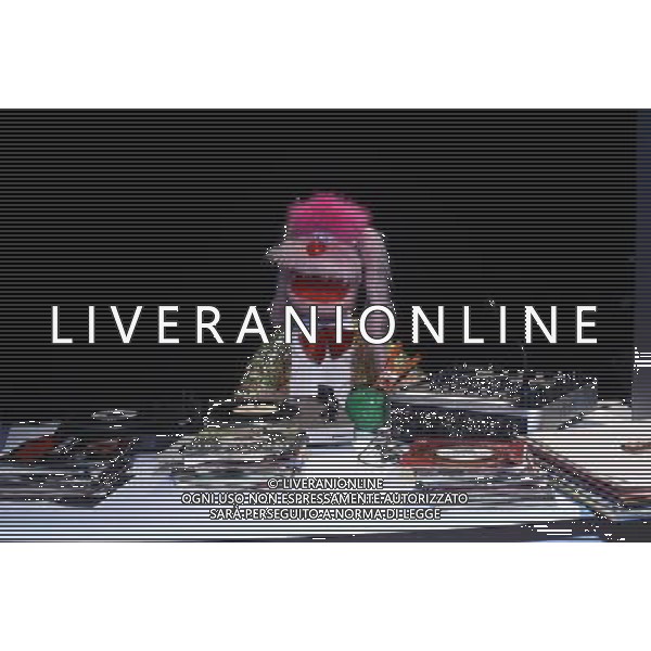 TRASMISSIONE TV: \' MATRICOLE \' METEORE\' nella foto: IL PUPAZZO UAN © Antonio Sorano - Ag. Aldo Liverani sas