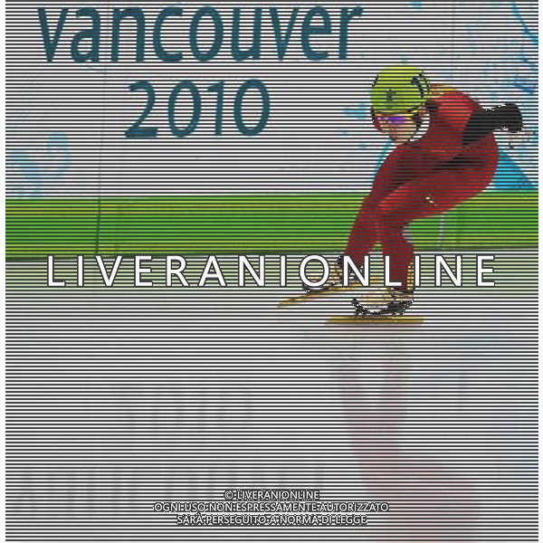 (100217) -- VANCOUVER, Feb. 17, 2010 () -- China\'s Wang Meng competes for the women\'s 500m final of short track speed skating at the 2010 Winter Olympic Games in Vancouver, Canada, Feb. 17, 2010. Wang Meng claimed the title of the event with a time of 43.048 seconds. (/Xu Jiajun) /Agenzia Aldo Liverani Sas - ITALY ONLY CANADA: 21mi GIOCHI OLIMPICI INVERNALI OLIMPIADI DI VANCOUVER 2010