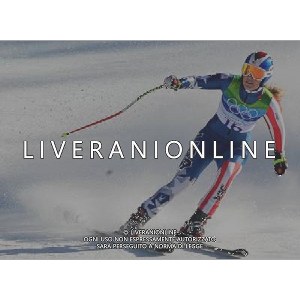 (100217) -- VANCOUVER, Feb. 17, 2010 () -- Lindsey Vonn of the United States competes for the women\'s downhill of Alpine Skiing at the 2010 Winter Olympic Games in Whistler, Canada, Feb. 17, 2010. Lindsey Vonn won the gold medal with a time of 1:44.19. (/Shen Hong) /Agenzia Aldo Liverani Sas - ITALY ONLY CANADA: 21mi GIOCHI OLIMPICI INVERNALI OLIMPIADI DI VANCOUVER 2010