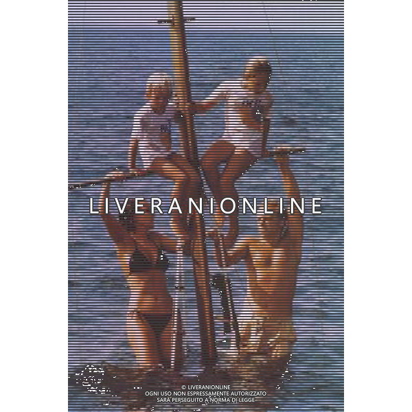 FILM\'MI FACCIO LA BARCA\' 1980 NELLA FOTO JOHNNY DORELLI -LAURA ANTONELLI AG ALDO LIVERANI