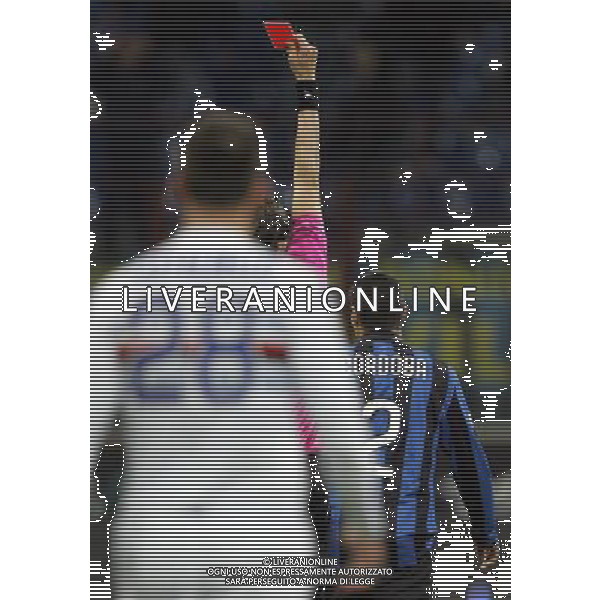 INTER - SAMPDORIA CAMPIONATO CALCIO SERIE A TIM 20/02/2010 NELLA FOTO CARTELLINO ROSSO PER L\'ESPULSIONE DI CORDOBA ©LUZZANI/AGENZIA ALDO LIVERANI SAS