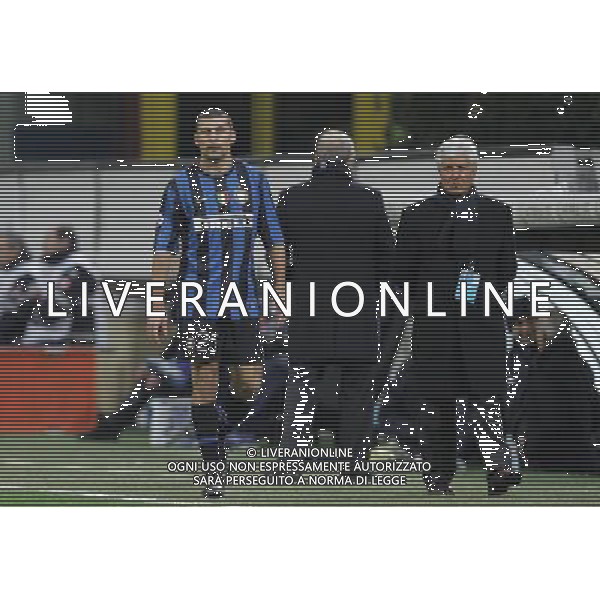 Milano 20-02-2010 Serie A TIM 2009/2010 inter-sampdoria 0:0 nella foto walter samuel esce dal campo dopo l\'espulsione ph marco luzzani/ag aldo liverani s.a.s.
