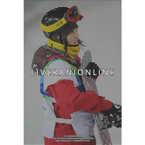 (100218) -- VANCOUVER, Feb. 18, 2010 () -- China\'s Sun Zhifeng reacts in the women\'s snowboard halfpipe final at the 2010 Winter Olympic Games in Vancouver, Canada, on Feb. 18, 2010. Sun ranked seventh. (/Xu Jiajun) (hy) /Agenzia Aldo Liverani Sas - ITALY ONLY - CANADA: 21mi GIOCHI OLIMPICI INVERNALI OLIMPIADI DI VANCOUVER 2010