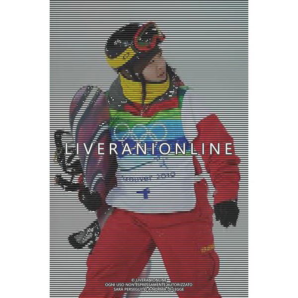 (100218) -- VANCOUVER, Feb. 18, 2010 () -- China\'s Sun Zhifeng reacts in the women\'s snowboard halfpipe final at the 2010 Winter Olympic Games in Vancouver, Canada, on Feb. 18, 2010. Sun ranked seventh. (/Xu Jiajun) (hy) /Agenzia Aldo Liverani Sas - ITALY ONLY - CANADA: 21mi GIOCHI OLIMPICI INVERNALI OLIMPIADI DI VANCOUVER 2010