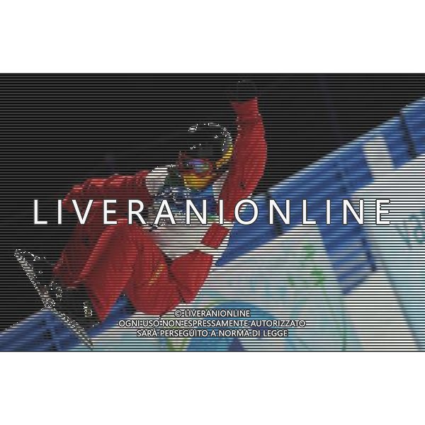 (100218) -- VANCOUVER, Feb. 18, 2010 () -- China\'s Sun Zhifeng competes in the women\'s snowboard halfpipe final at the 2010 Winter Olympic Games in Vancouver, Canada, on Feb. 18, 2010. Sun ranked seventh. (/Chen Kai) (hy) /Agenzia Aldo Liverani Sas - ITALY ONLY - CANADA: 21mi GIOCHI OLIMPICI INVERNALI OLIMPIADI DI VANCOUVER 2010