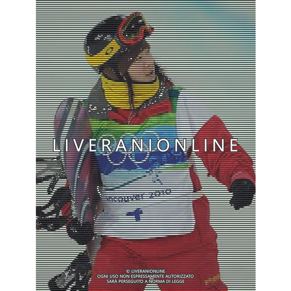 (100218) -- VANCOUVER, Feb. 18, 2010 () -- China\'s Sun Zhifeng reacts after the women\'s snowboard halfpipe final at the 2010 Winter Olympic Games in Vancouver, Canada, on Feb. 18, 2010. Sun ranked seventh. (/Chen Kai) (hy) /Agenzia Aldo Liverani Sas - ITALY ONLY - CANADA: 21mi GIOCHI OLIMPICI INVERNALI OLIMPIADI DI VANCOUVER 2010