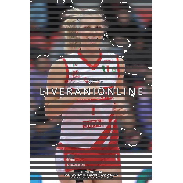 Findomestic Volley Cup - Campionato Pallavolo Serie A1 Femminile Busto Arsizio (VA) 14-02-2010 Yamamay Busto Arsizio - Scavolini Pesaro nella foto: Senna Usic (Scavolini Pesaro) foto Garavaglia - ag. Aldo Liverani sas