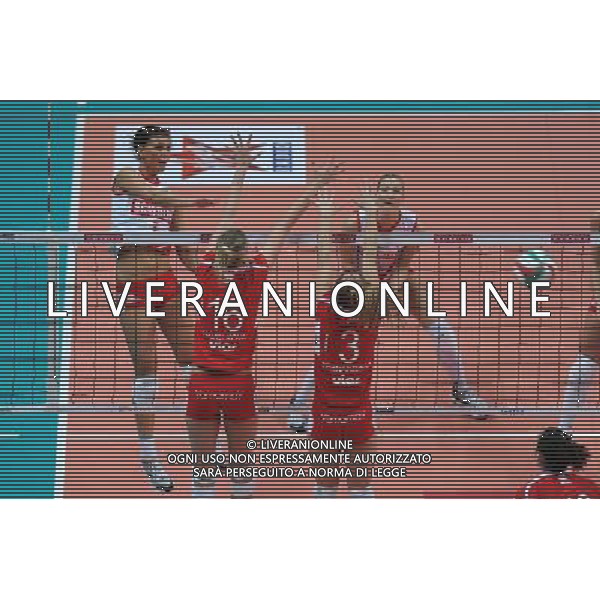 Findomestic Volley Cup - Campionato Pallavolo Serie A1 Femminile Busto Arsizio (VA) 14-02-2010 Yamamay Busto Arsizio - Scavolini Pesaro nella foto: un attacco di Skowronska (Scavolini) foto Garavaglia - ag. Aldo Liverani sas