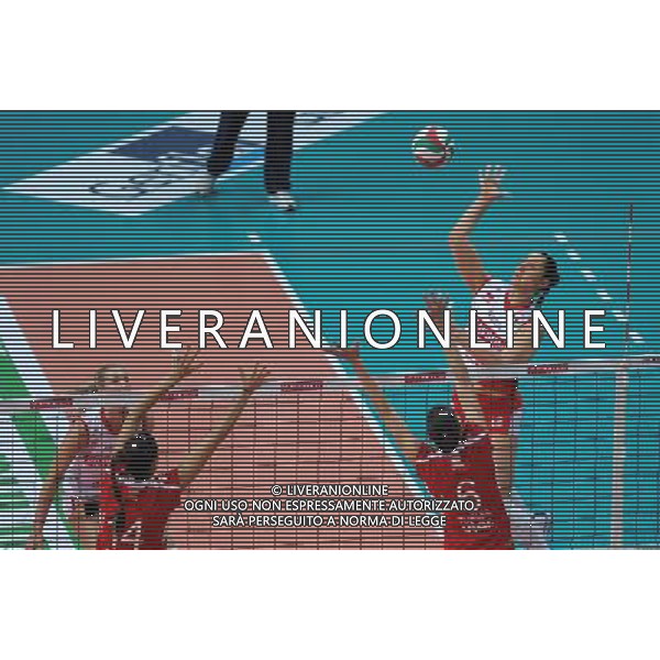 Findomestic Volley Cup - Campionato Pallavolo Serie A1 Femminile Busto Arsizio (VA) 14-02-2010 Yamamay Busto Arsizio - Scavolini Pesaro nella foto: Carolina Costagrande (Scavolini Pesaro) foto Garavaglia - ag. Aldo Liverani sas