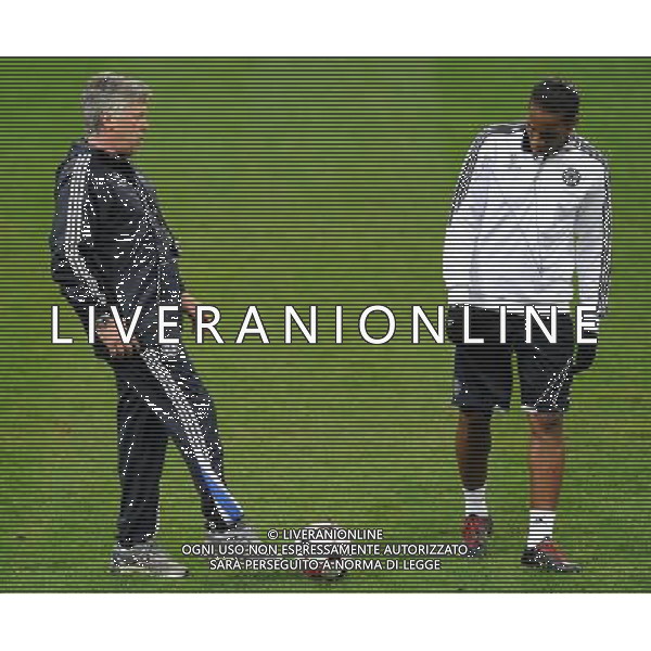 Champions League 2009/2010 Ottavi di Finale Andata Milano - 23.02.2010 Allenamento prepartita Chelsea Nella Foto:CARLO ANCELOTTI-DROGBA DIDIER /Ph.Vitez-Ag. Aldo Liverani