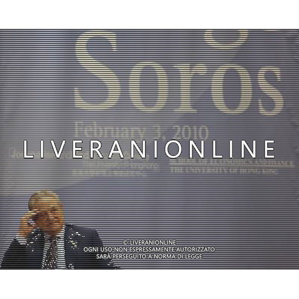 George Soros ( imprenditore, politicoliberale, investitore, filantropo e filosofo ungherese naturalizzato statunitense) durante un Forum alla Universita\' di Hong Kong © Jacky Zhao/ColorChinaPhoto - Ag. Aldo Liverani sas ITALY ONLY