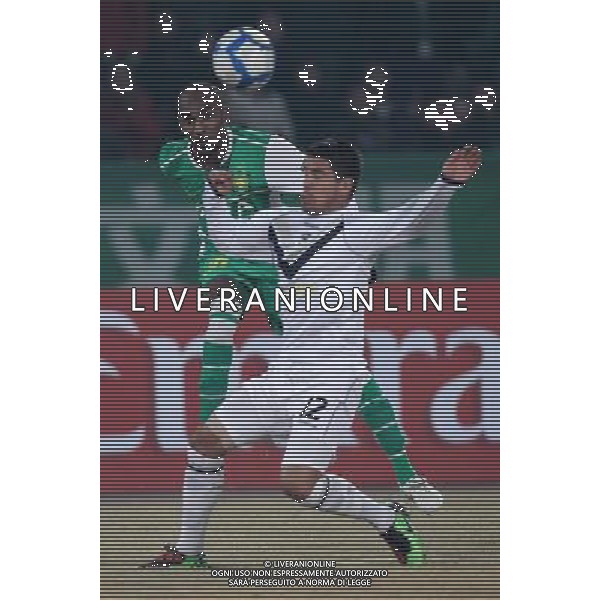 SARAIVA ERIVALDO ANTONIO (L #10) of Beijing Guoan vies with Victory VARGAS RODRIGO ALEJANDRO (R #12)of Australia\'s Melbourne Victory during a Group E match in the AFC Champions League in Beijing , China on Tuesday , Feb 23, 2010.Beijing Guoan won over Melbourne Victory with 1-0.(Photo By Zheng Ze/ColorChinaPhoto) - Ag. Aldo Liverani sas ITALY ONLY PARTITA COPPA CAMPIONI AFC ( Asian Football Confederation - competizione calcistica per squadre di club asiatiche) - Beijing Guoan vs Melbourne Victory